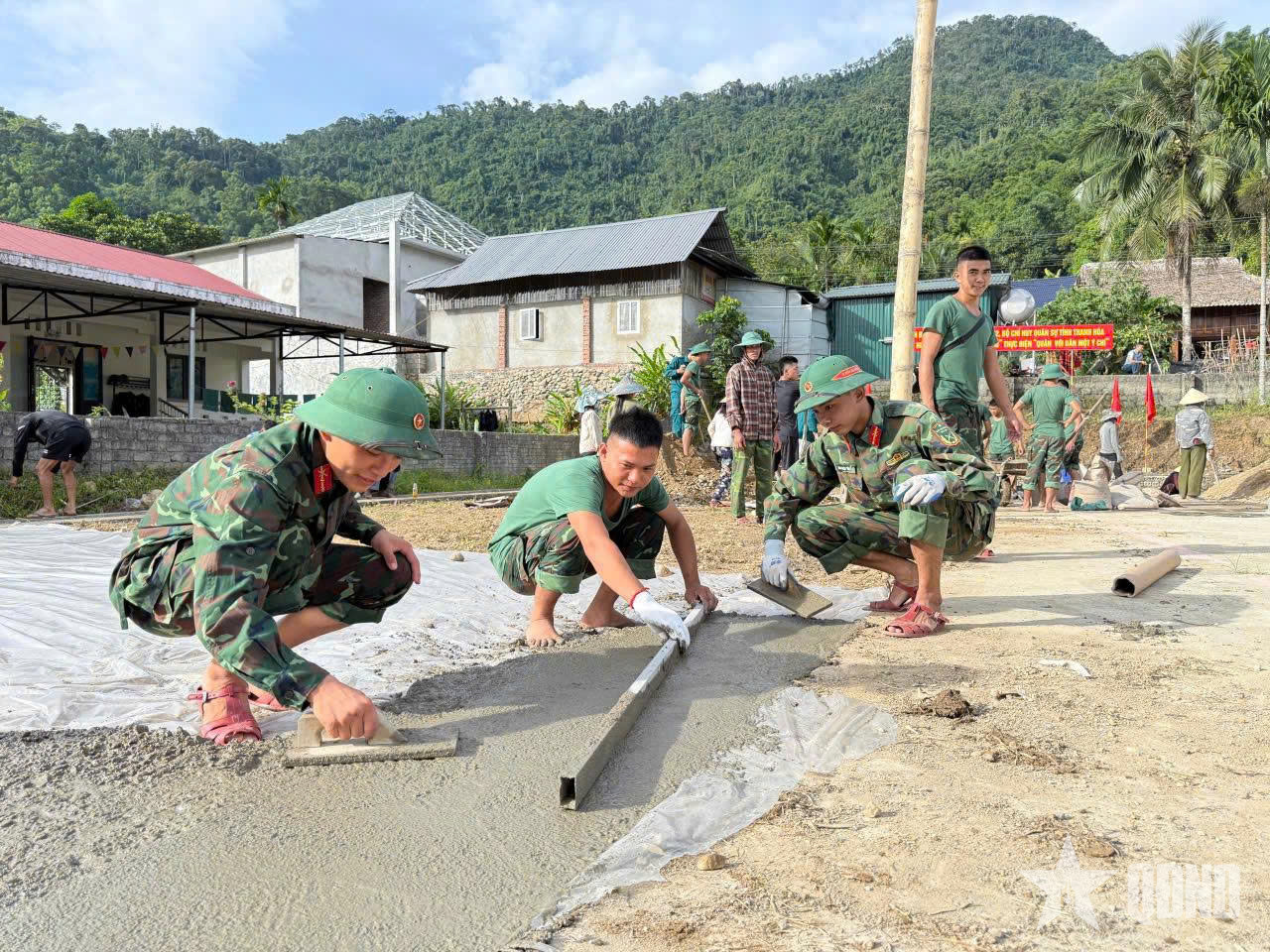 Bộ đội về, bản sáng, làng quang